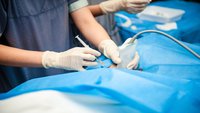 Orthopädiezentrum Wien - Ultraschall-gezielte Schmerztherapie, präzise Injektion unter Verwendung von Ultraschall.