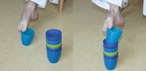 Orthopädiezentrum Wien - Übung Kinderfüße - Becher stapeln © by Orthopädisches Klinikum Zicksee