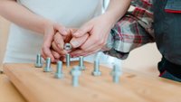 Orthopädiezentrum Wien - Ergotherapie im Rahmen einer Unterstützenden Therapie und Hilfsmittel speziellen Therapie.